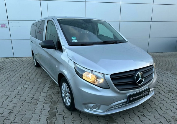 Mercedes-Benz Vito cena 134900 przebieg: 163800, rok produkcji 2020 z Bierutów małe 67